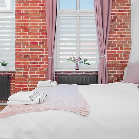 Princess Dream Apartment In The Heart Of Вроцлав Экстерьер фото